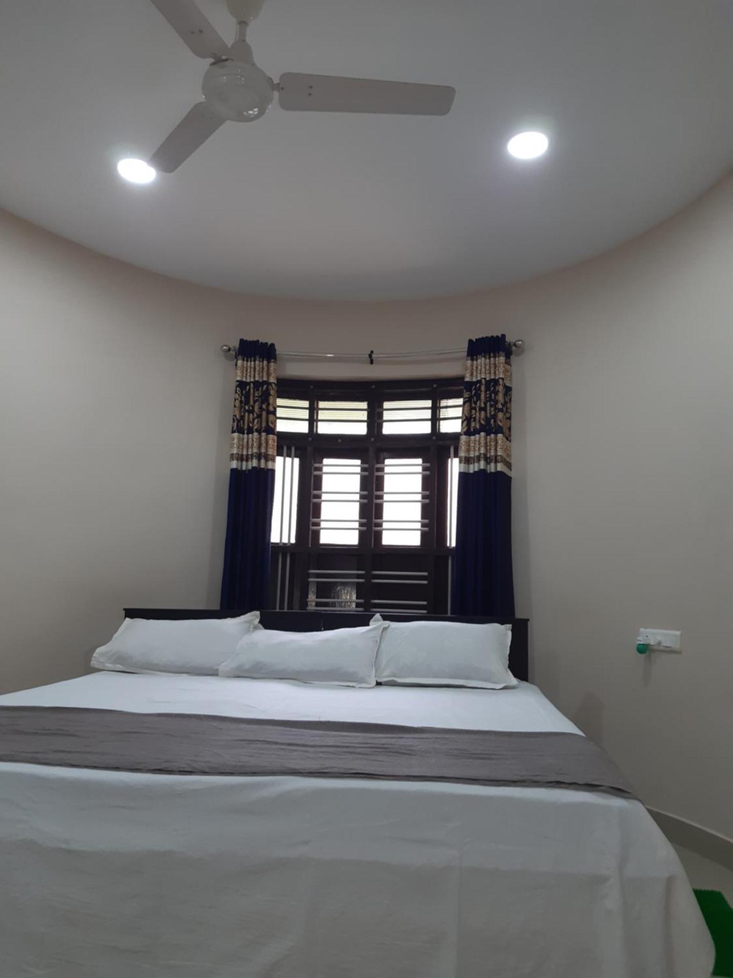 Valiyath Holidays Homestay Mundrothuruth Exterior photo