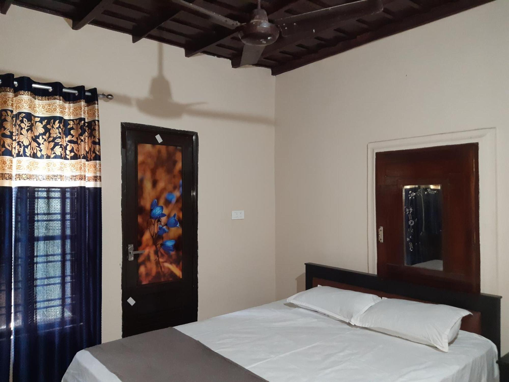 Valiyath Holidays Homestay Mundrothuruth Exterior photo